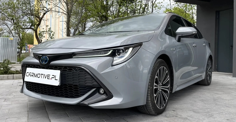 Toyota Corolla cena 99999 przebieg: 76500, rok produkcji 2021 z Wasilków małe 326